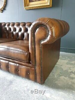 107. Superb Ex Display Tan Leather Chesterfield 2 Seater Sofa Vintage
