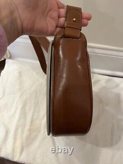 AUTH Vintage Salvatore Ferragamo Tan Taupe Brown Leather Shoulder Bag Purse