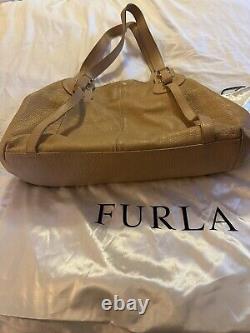 Authentic Vintage FURLA lt. Tan Leather, lined tote bag. Outstanding condition
