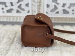 COACH VINTAGE British Tan Leather EMMIE 9018 Camera Crossbody Flap Turn Lock Bag