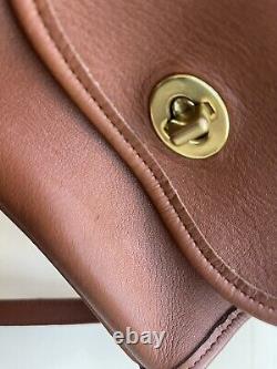 COACH VINTAGE British Tan Leather EMMIE 9018 Camera Crossbody Flap Turn Lock Bag