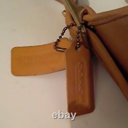 COACH Vintage 9085 Duffle Feed Large British tan Leather USA Bucket Shoulder Bag