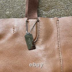 Coach Bag Women's British Tan Leather Tote Vintage 2000's Timeless New York