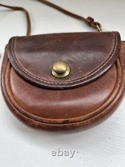 Coach Vintage 1980s British Tan Mini Belt Crossbody Scalloped Bag 9826