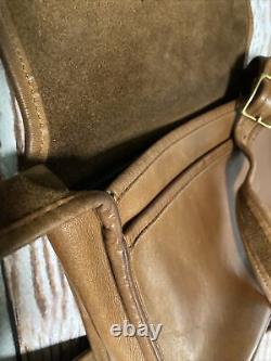 Coach Vintage Classic Shoulder Bag in Brown/TanLeather, NYC