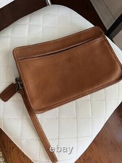 Coach Vintage Leather Tan Clutch Wristlet Bag
