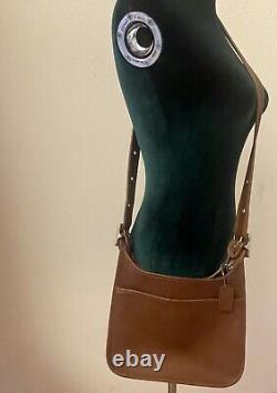 Coach Vintage Legacy Bag Zip #9966 British Tan Leather Shoulder Bag Crossbody