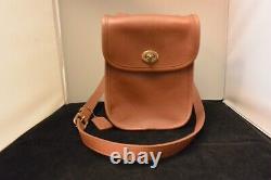 Coach Vintage Scooter Side Pack Crossbody Bag Tan 9978