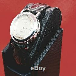 Collectible Rare Vintage Designer GUCCI Tan Women Watch Limited Edition. Round