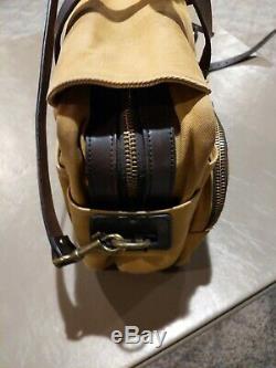 Filson Tan Padded Computer Bag, well broke in. Nice patina Style 258 Vintage