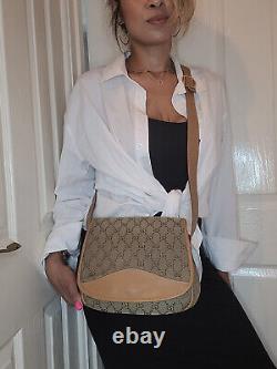 GUCCI Bag. Gucci Vintage Beige/ Tan Shoulder / Crossbody Bag