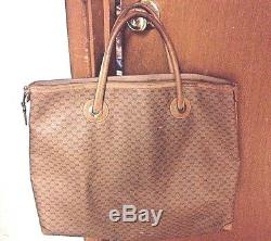 GUCCI Rare Vintage XL Tan GG Logo Tote Bag 17x 21 Carry-on, Overnight, Diaper