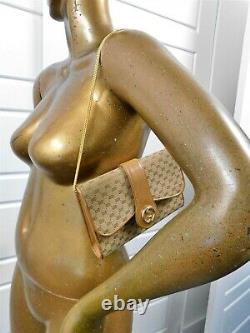 Gucci Vintage Beige Tan GG Logo Monogram Canvas Leather Gold Chain Shoulder Bag