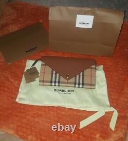 NWT Authentic Burberry Long Hannah EV Vintage Tan Check/Leather Crossbody Bag