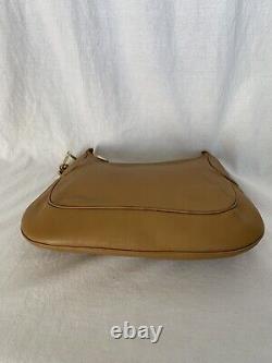SALVATORE FERRAGAMO Great Vintage Authentic Tan Leather Shoulder Bag