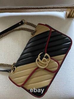 Small Genuine Leather Calfskin Matelasse Stripe Vintage Effect Bag Black Tan GG