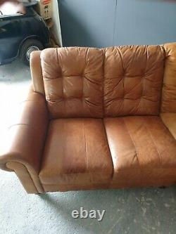 Superb Vintage tan Leather Chesterfield 5 Seater Corner Sofa RRP £3000