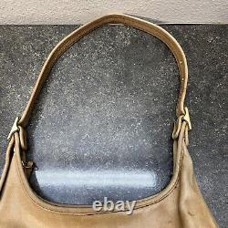 Vintage Coach 9058 Legacy Tan Leather Medium Hobo/Shoulde Bag withExterior Pocket