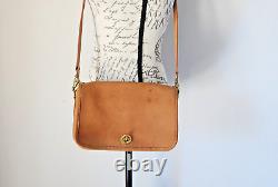 Vintage Coach Bonnie Cashin Tan Cowhide Leather Crossbody Bag Turn-Lock USA Made