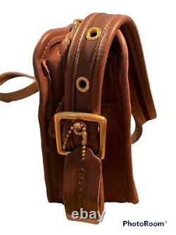 Vintage Coach Brown Glove-Tanned Full Grain Leather Cowhide Shoulder Bag Purse