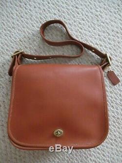 Vintage Coach New York City Shoulder Handbag British Tan 7846 RARE