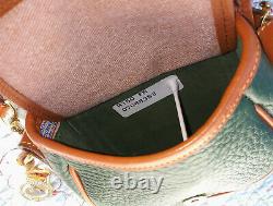 Vintage Dooney and Bourke Big Duck Shoulder Bag Fir Green / Tan U. S. A