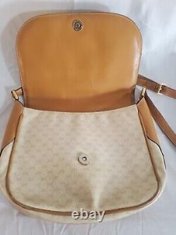 Vintage GUCCI Tan Signature Logo Leather Shoulder Bag Purse