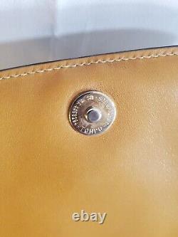 Vintage GUCCI Tan Signature Logo Leather Shoulder Bag Purse