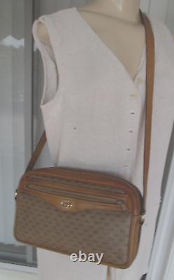 Vintage Gucci Signature Coated Canvas Tan Leather Shoulder Crossbody Bag Jacket