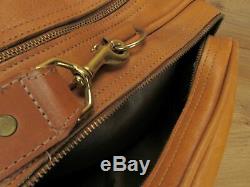 Vintage Made in USA ORVIS British Tan Genuine All Leather Duffle Bag Luggage