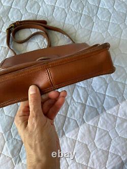 Vintage coach willis bag 5310 tan leather Crossbody Station Flap Shoulder Bag